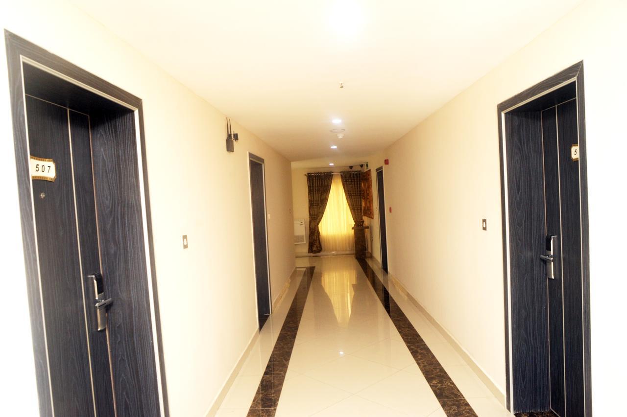 H210 Hotel Aliayabiagba Buitenkant foto