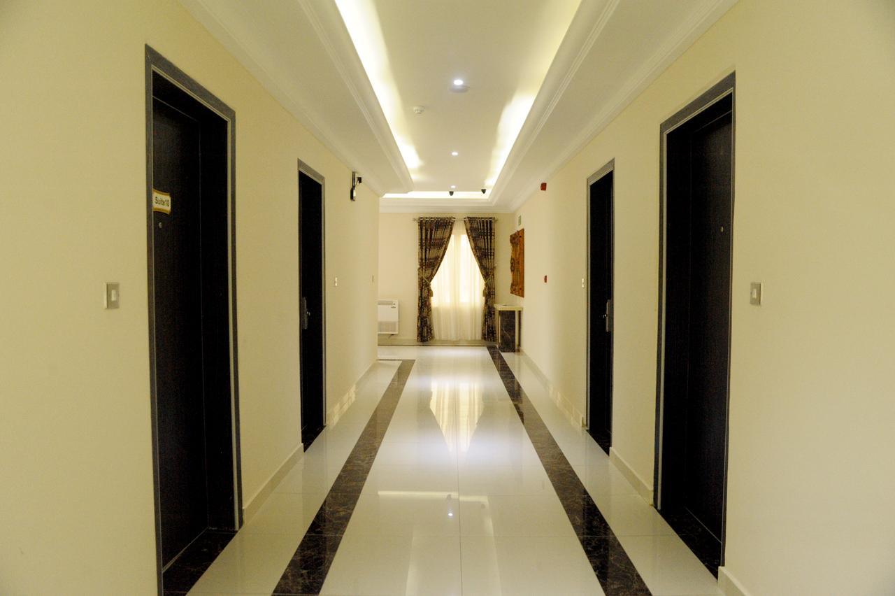 H210 Hotel Aliayabiagba Buitenkant foto