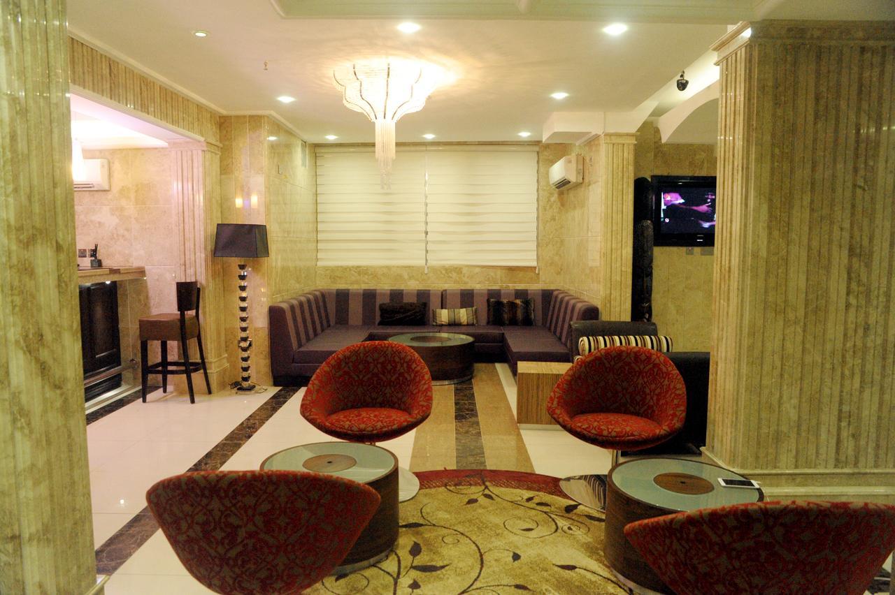 H210 Hotel Aliayabiagba Buitenkant foto
