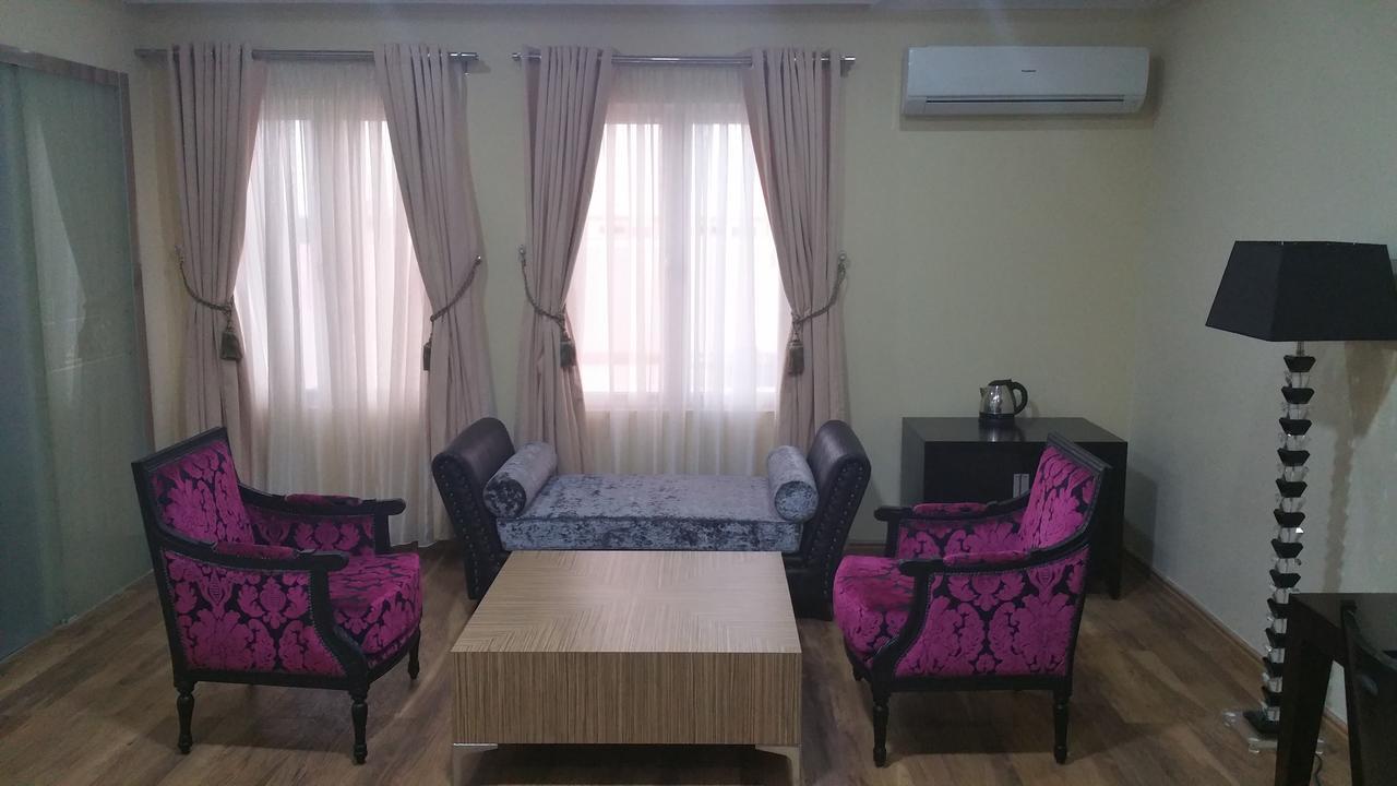 H210 Hotel Aliayabiagba Buitenkant foto