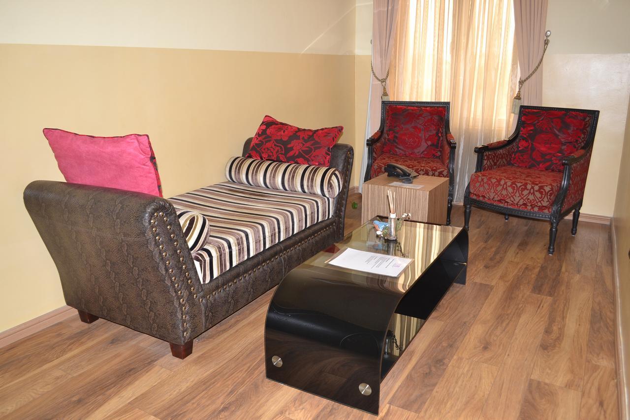 H210 Hotel Aliayabiagba Buitenkant foto